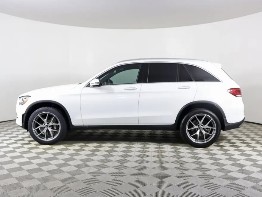 2022 Mercedes Benz GLC 300 photo 1