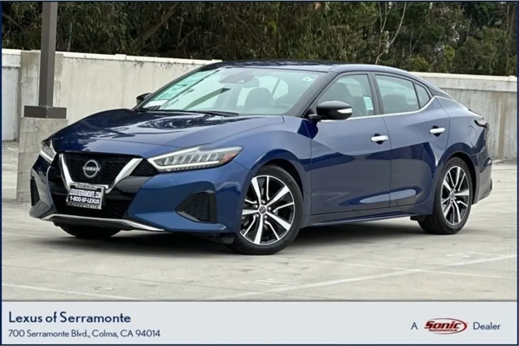 2023 Nissan Maxima SV photo 1