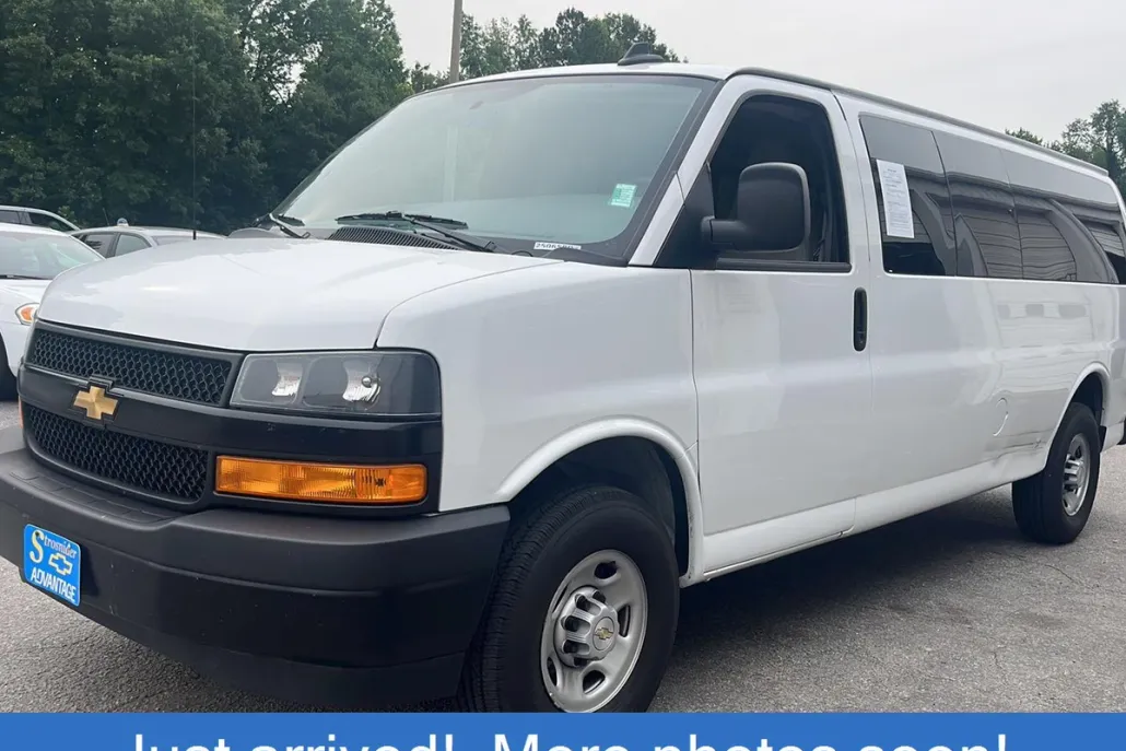 2024 Chevrolet Express Passenger LS photo 1
