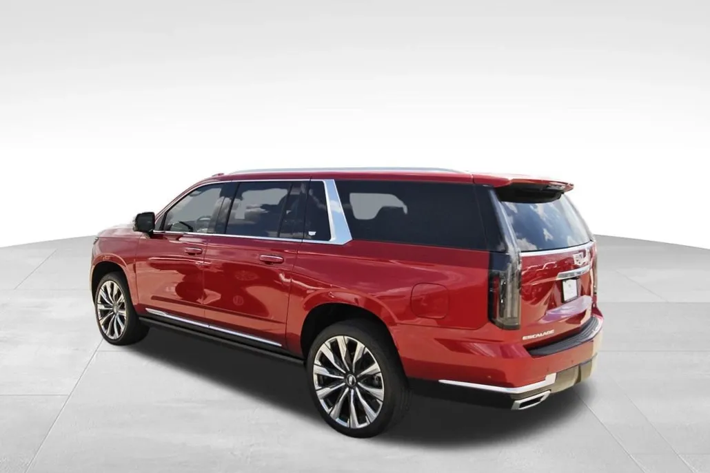 2026 Cadillac Escalade ESV Luxury photo 1