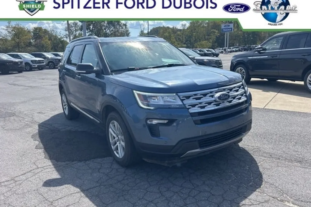 2019 Ford Explorer XLT photo 1