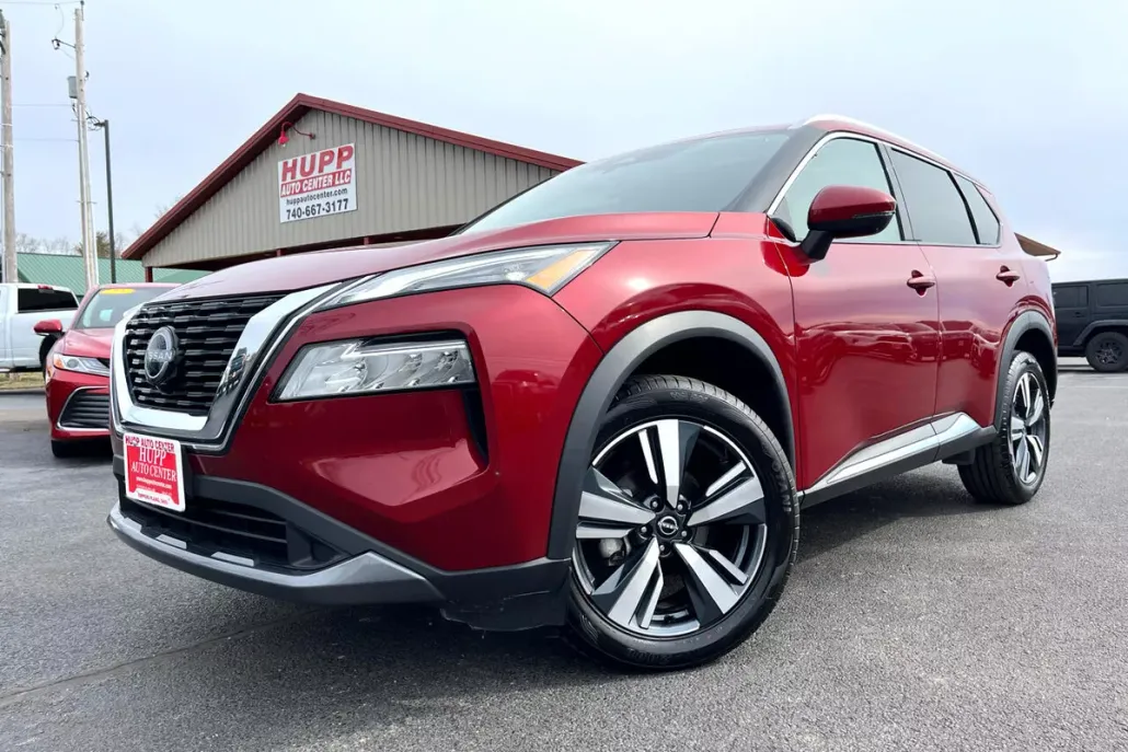 2023 Nissan Rogue SL photo 1