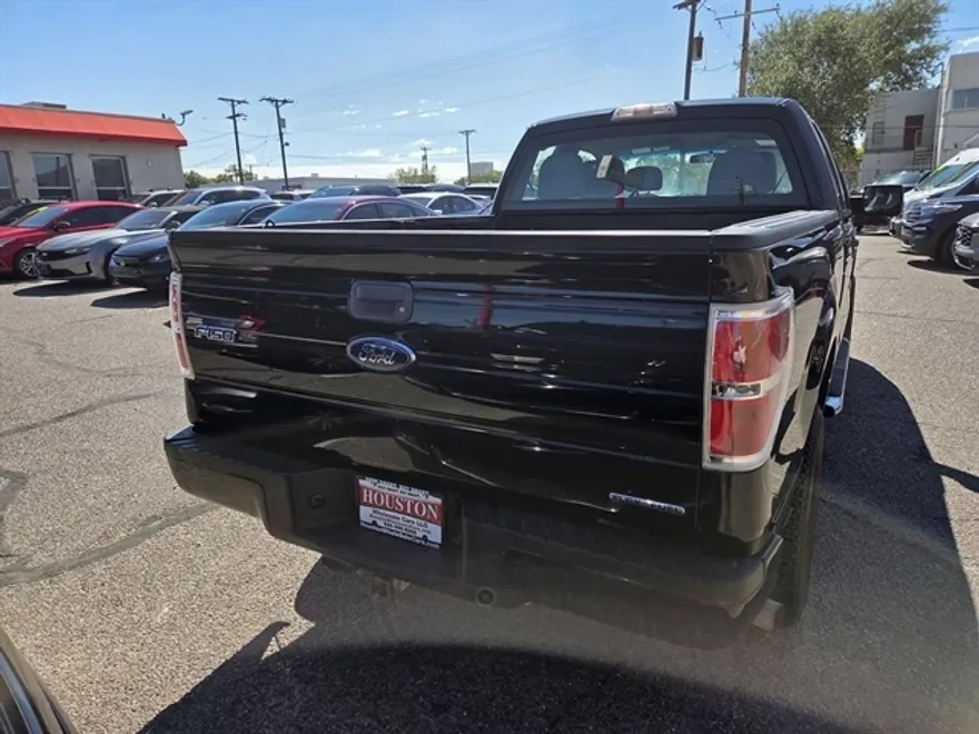 2013 Ford F-150 STX photo 1