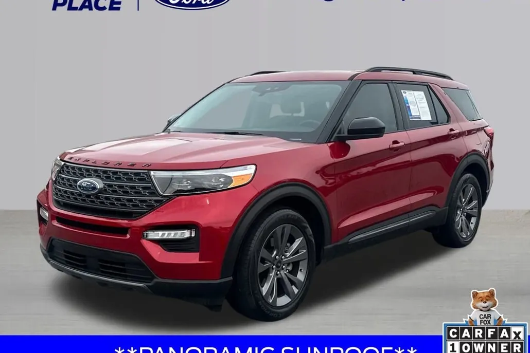 2022 Ford Explorer XLT photo 1