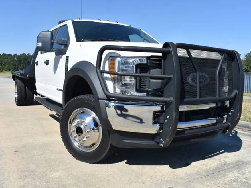 2017 Ford F-550 photo 1