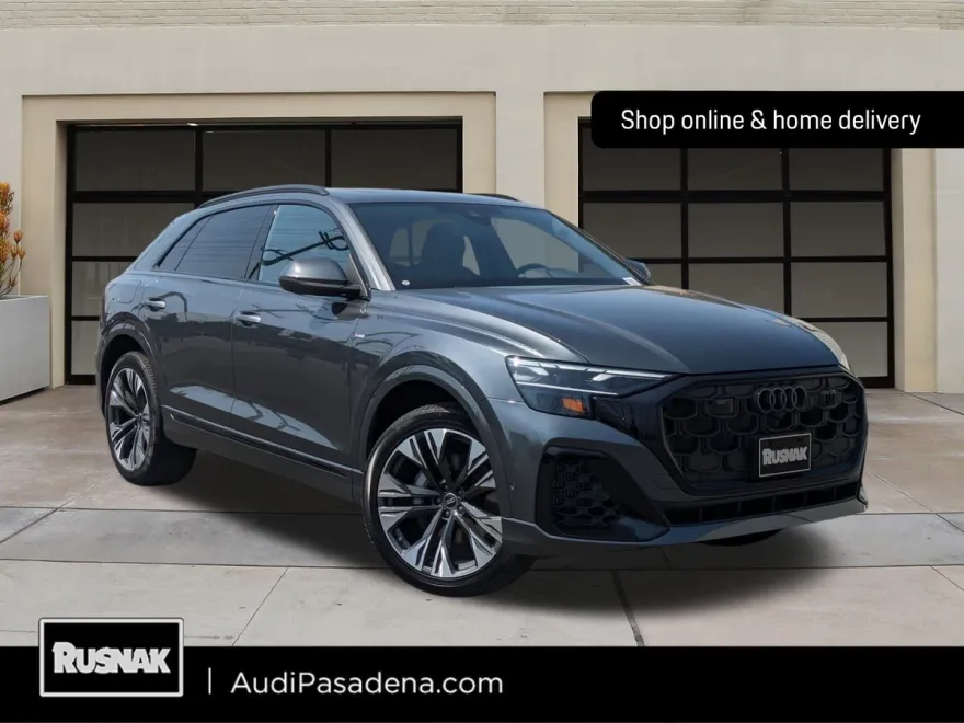 2025 Audi Q8 55 Premium Plus photo 1