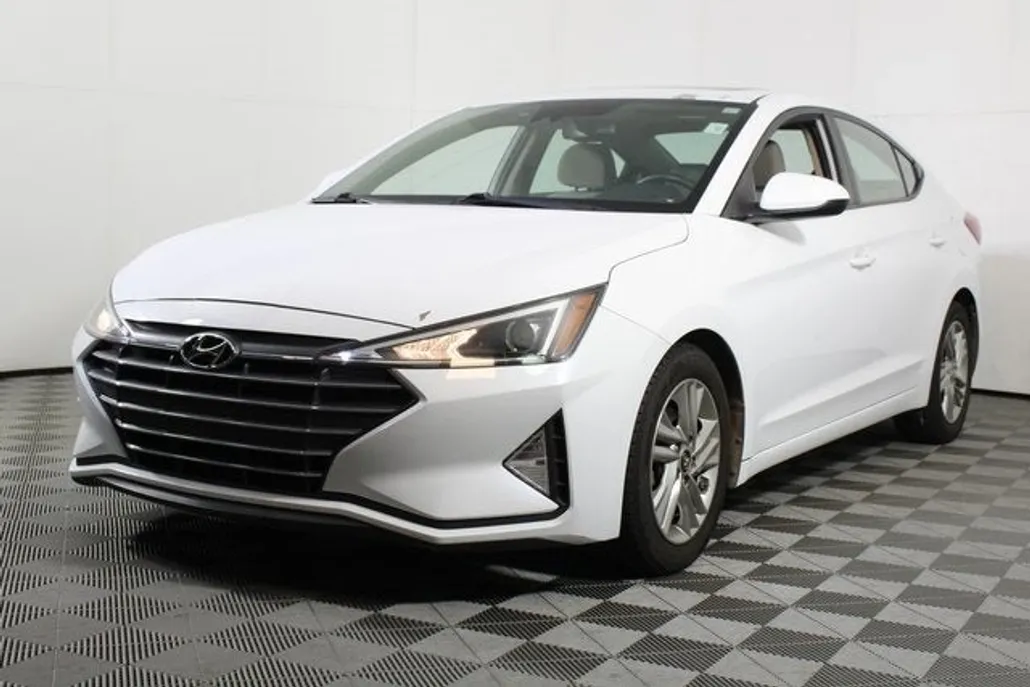 2020 Hyundai Elantra Value Edition photo 1