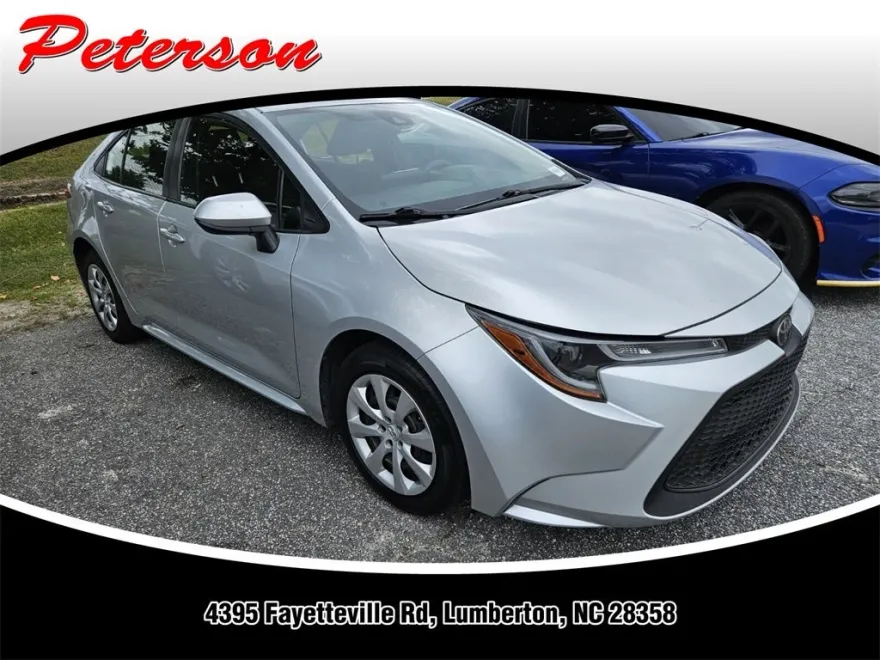 2022 Toyota Corolla LE photo 1