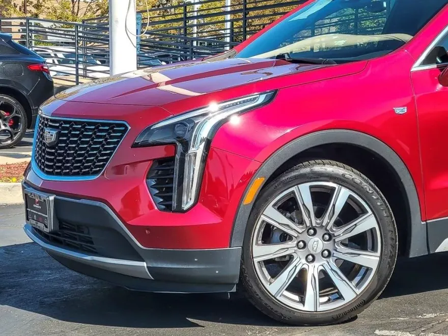 2020 Cadillac XT4 Premium Luxury photo 1