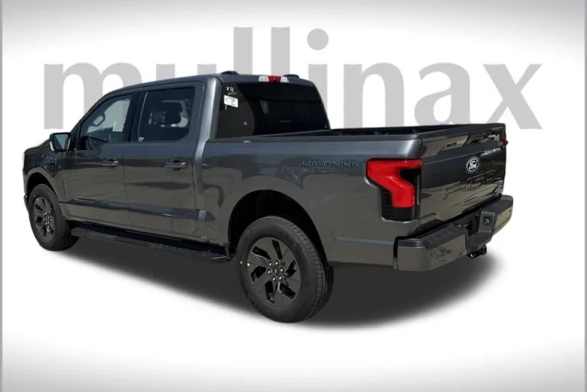 2025 Ford F-150 Lightning photo 1