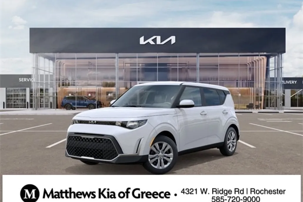 2025 Kia Soul LX photo 1