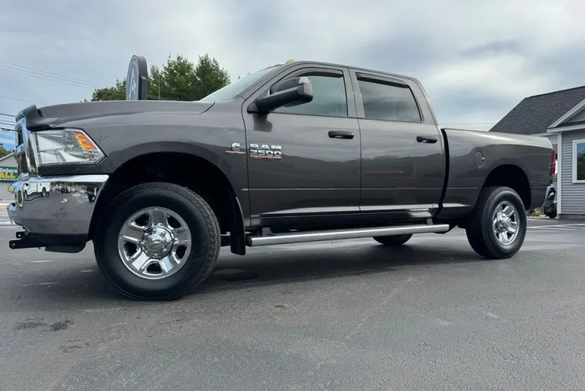 2017 Ram 3500 Tradesman photo 1