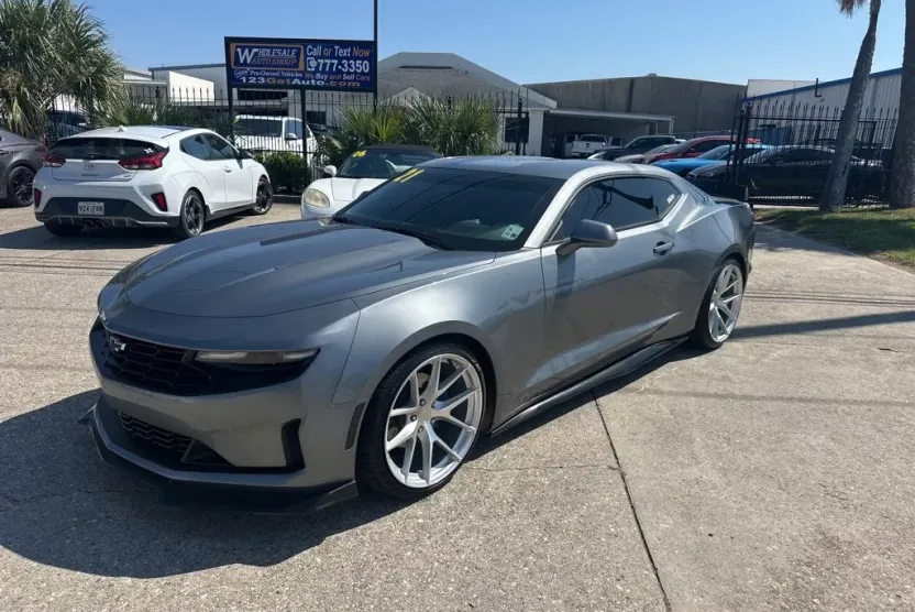 2021 Chevrolet Camaro 1LS 1LT photo 1