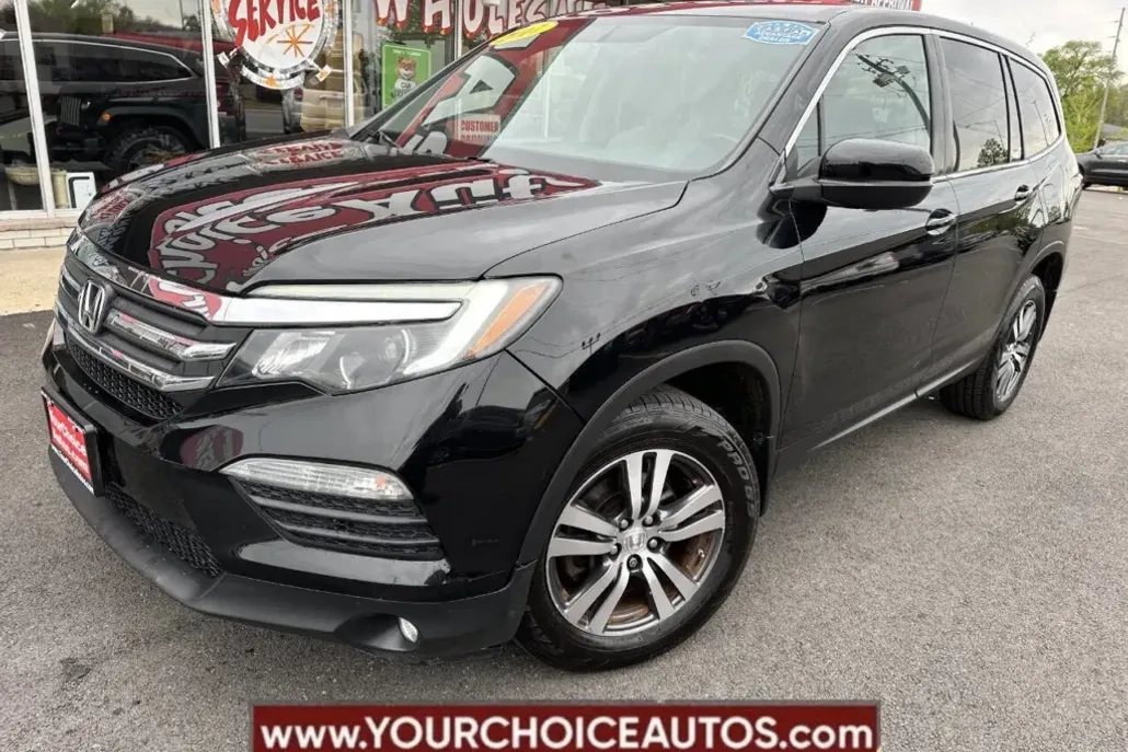 2017 Honda Pilot EX photo 1