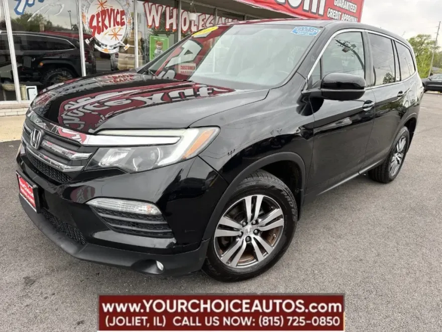 2017 Honda Pilot EX photo 1