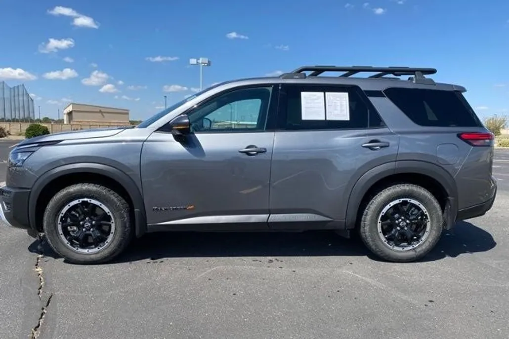 2024 Nissan Pathfinder Rock Creek photo 1