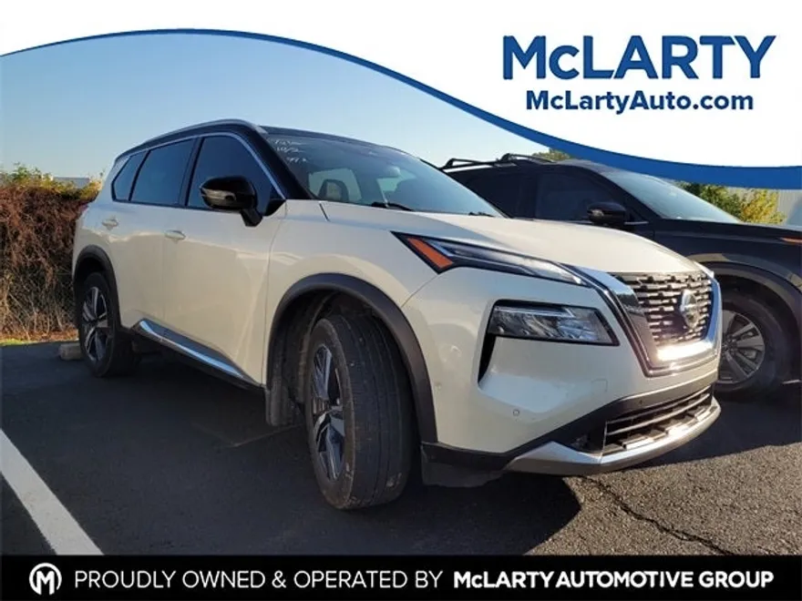 2021 Nissan Rogue Platinum photo 1