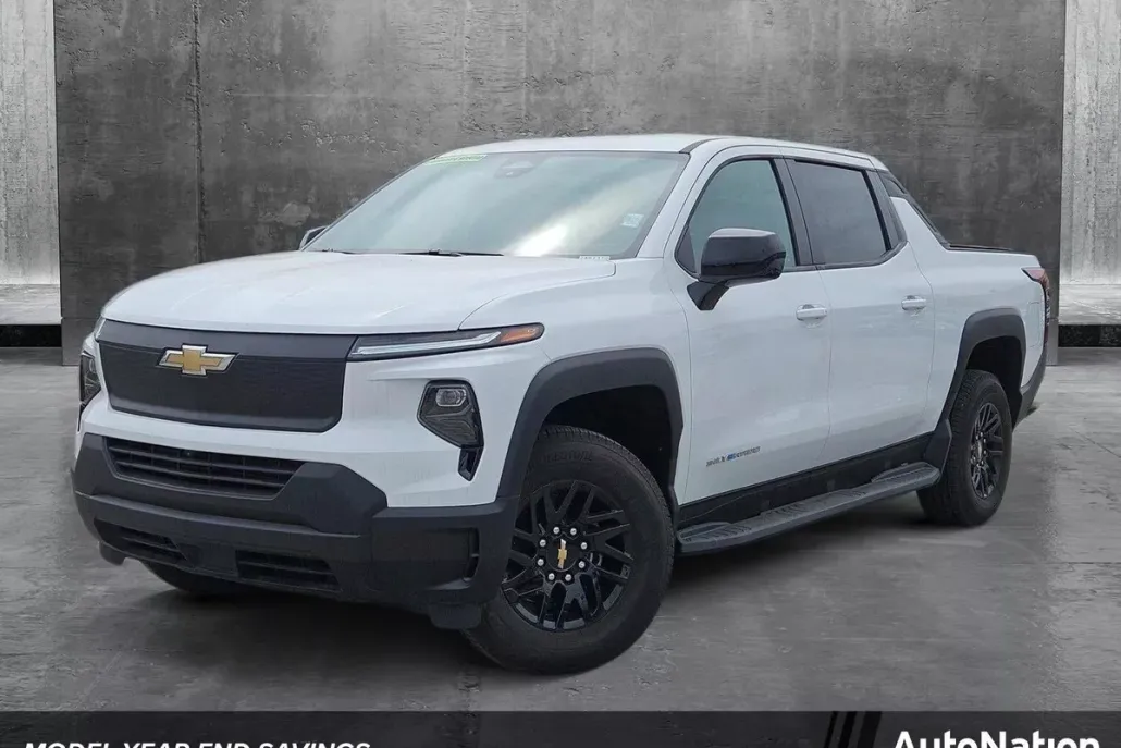 2024 Chevrolet Silverado EV Work Truck photo 1