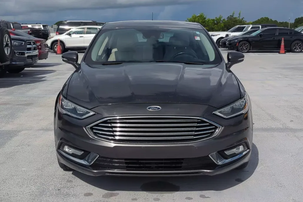 2017 Ford Fusion Titanium photo 1