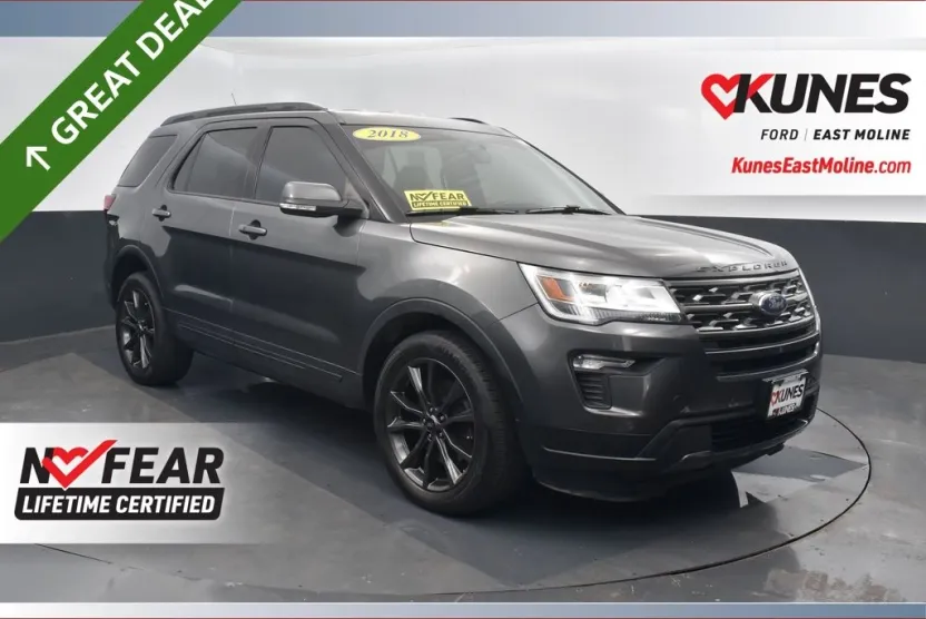 2018 Ford Explorer XLT photo 1