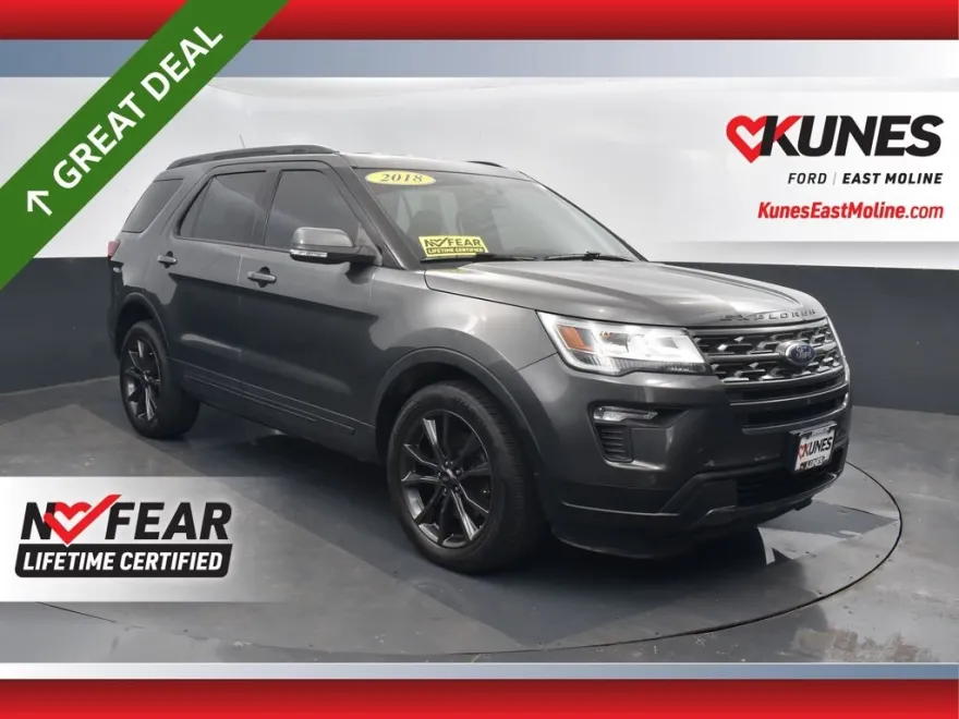2018 Ford Explorer XLT photo 1