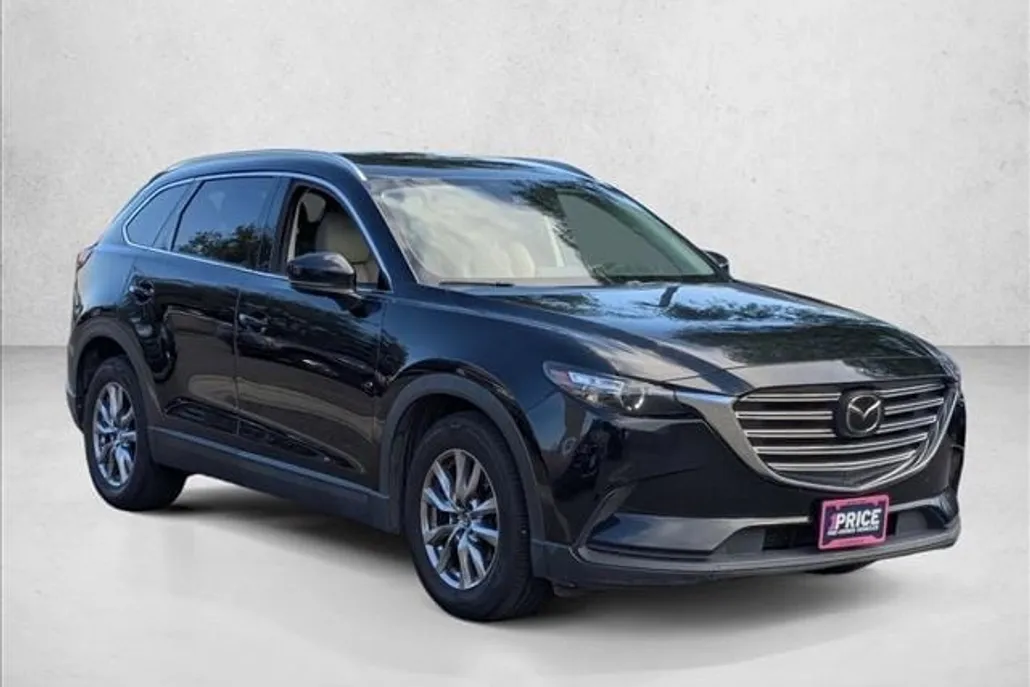 2018 Mazda CX-9 Touring photo 1