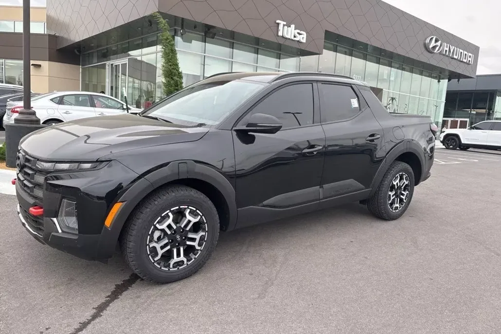 2025 Hyundai Santa Cruz XRT photo 1