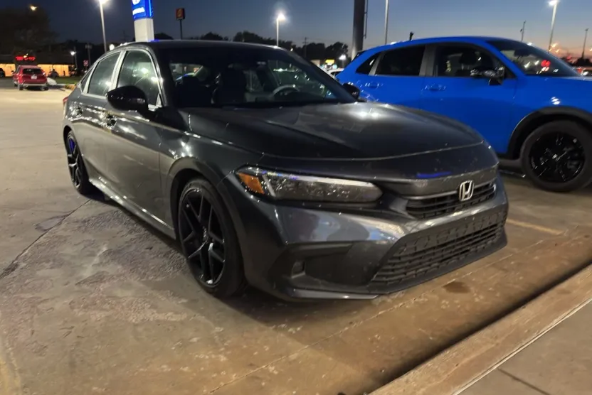 2024 Honda Civic Sport photo 1