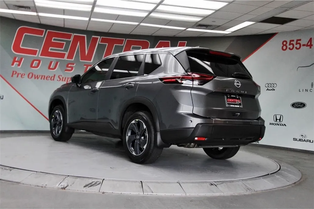 2026 Nissan Rogue SV photo 1
