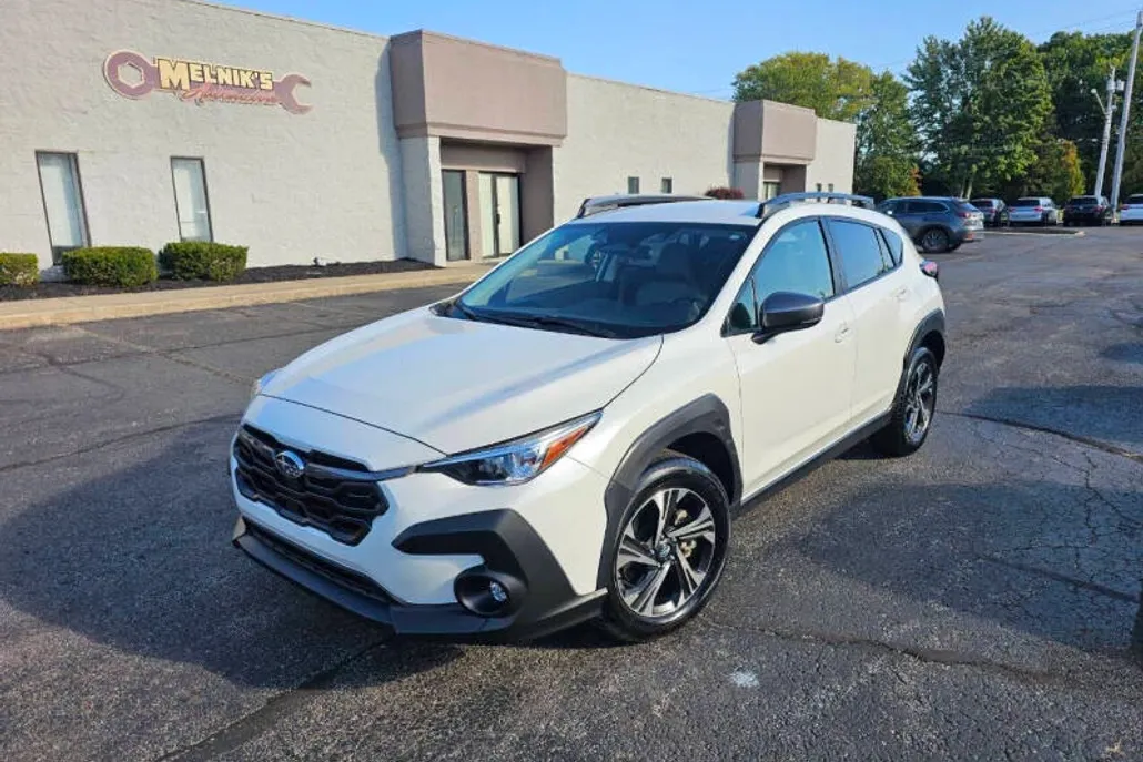 2024 Subaru Crosstrek Premium photo 1