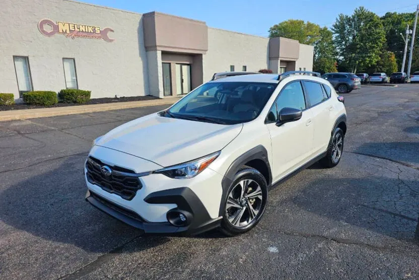 2024 Subaru Crosstrek Premium photo 1