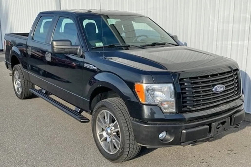 2014 Ford F-150 STX photo 1