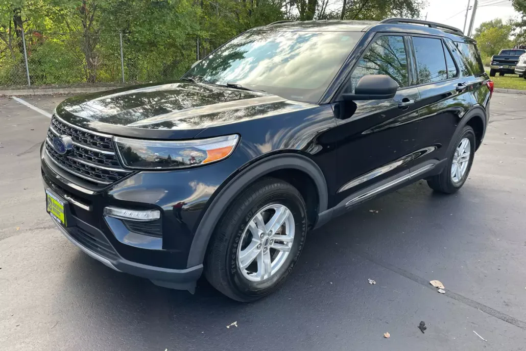 2020 Ford Explorer XLT photo 1