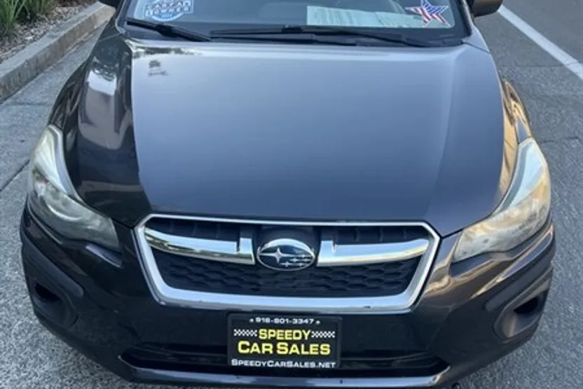 2013 Subaru Impreza 2.0i photo 1