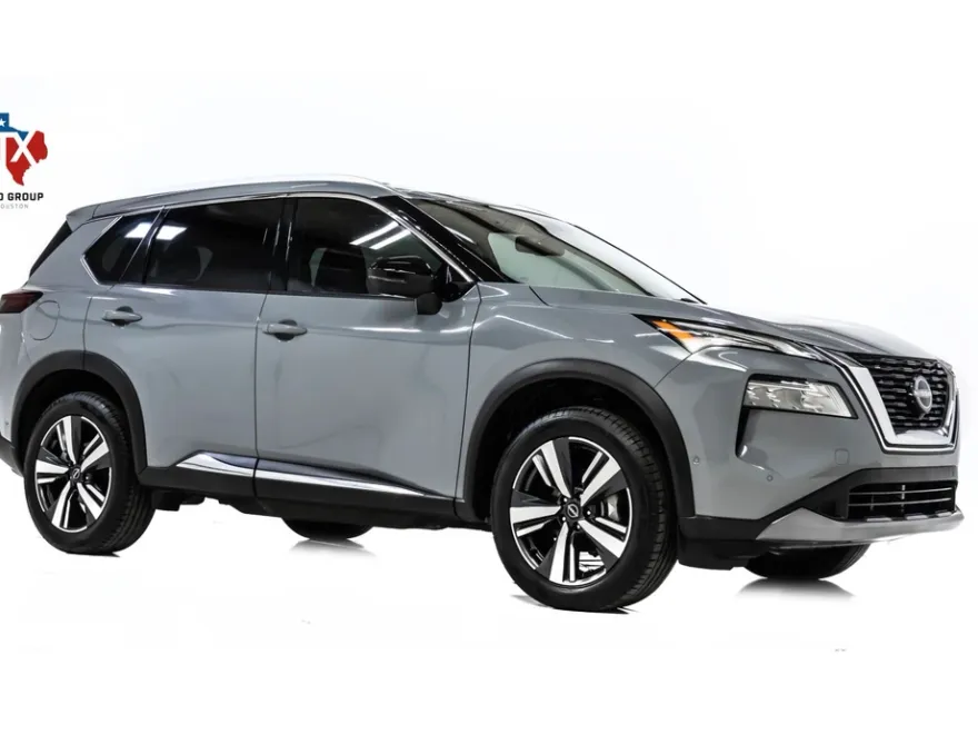 2023 Nissan Rogue SL photo 1