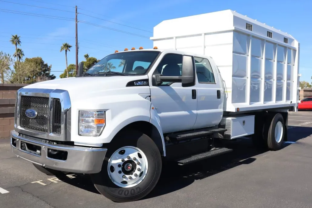 2024 Ford F-650 SuperCab Crew Cab photo 1