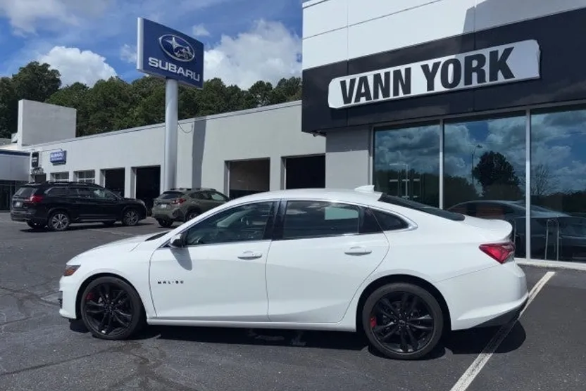 2020 Chevrolet Malibu 1LT photo 1