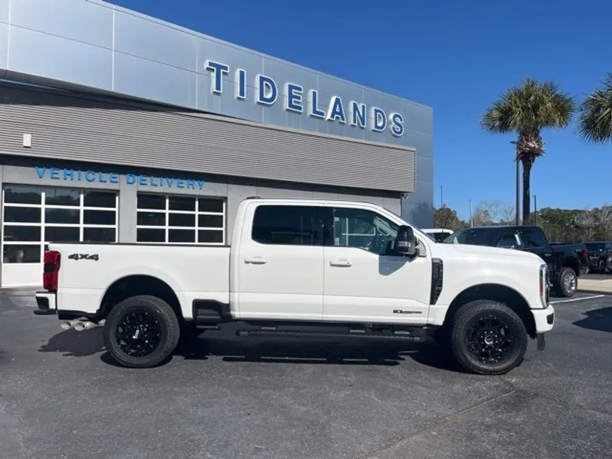 2025 Ford F-250 photo 1