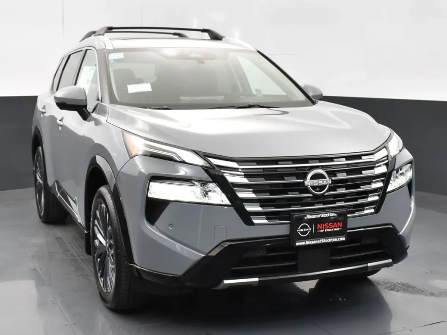 2025 Nissan Rogue Platinum photo 1