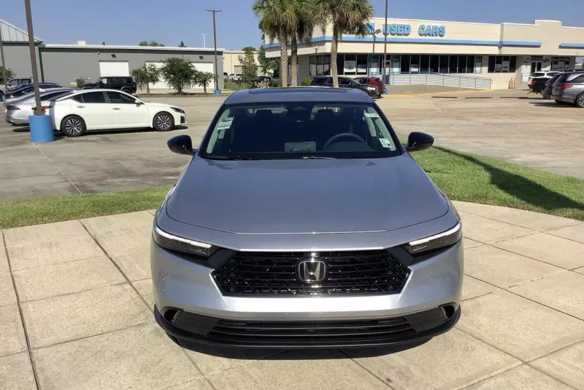 2025 Honda Accord SE photo 1
