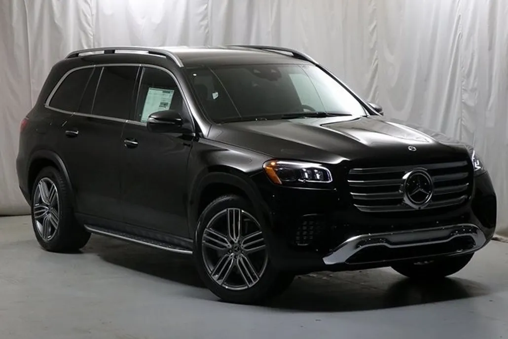2025 Mercedes Benz GLS 450 4MATIC photo 1