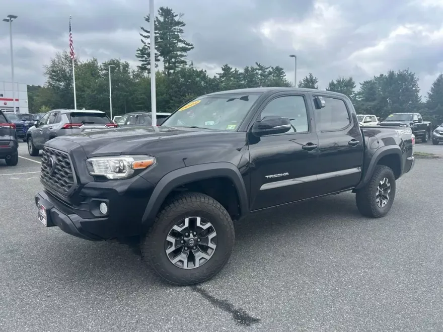 2022 Toyota Tacoma SR5 V6 photo 1