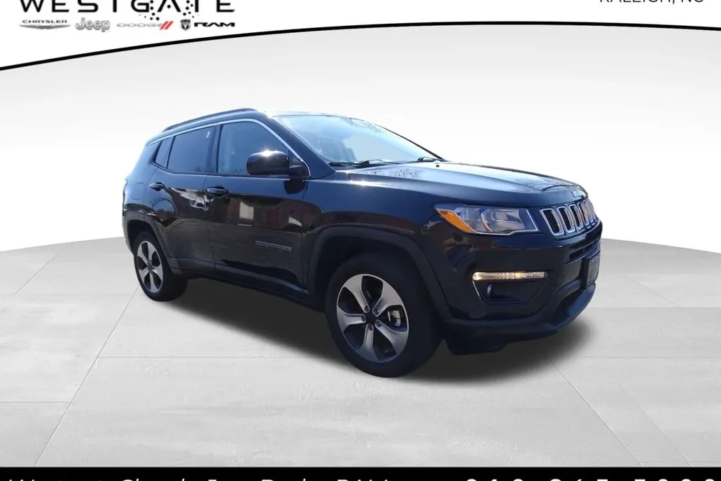 2017 Jeep Compass Latitude photo 1