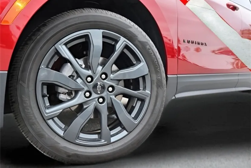 2023 Chevrolet Equinox RS photo 1