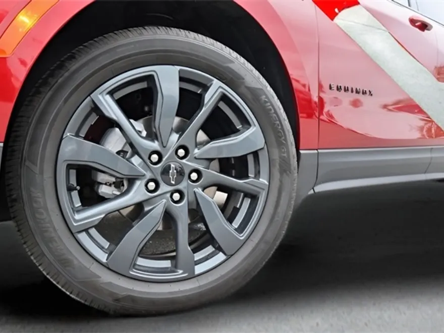 2023 Chevrolet Equinox RS photo 1