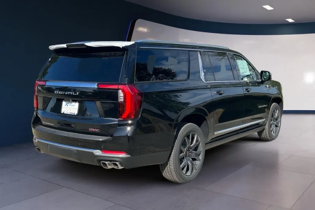 2025 Gmc Yukon XL Denali photo 1