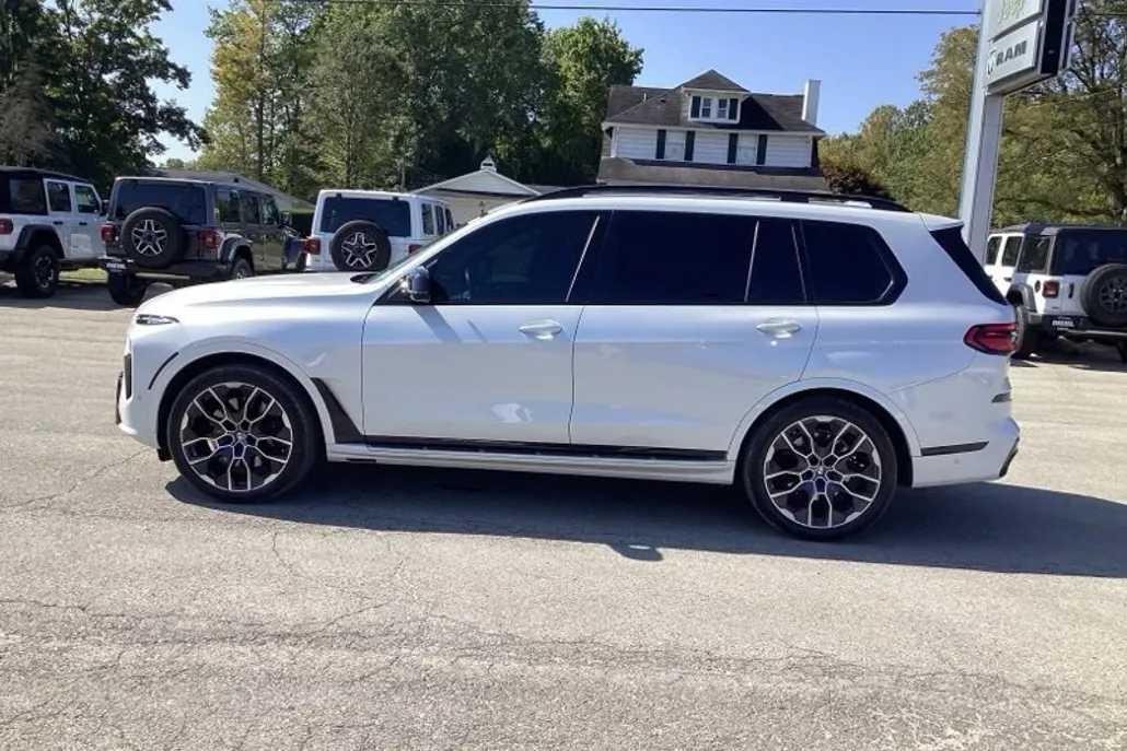 2023 Bmw X7 xDrive40i photo 1