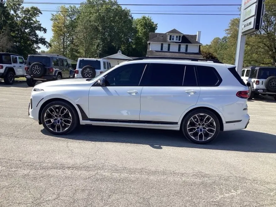 2023 Bmw X7 xDrive40i photo 1
