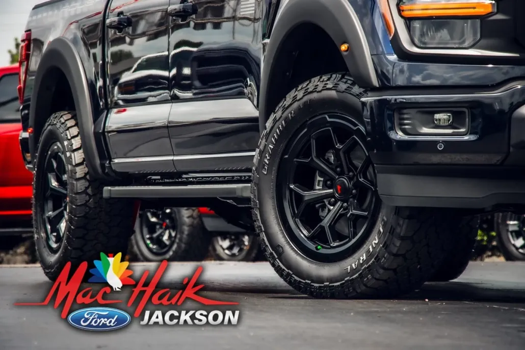2024 Ford F-150 XLT photo 1