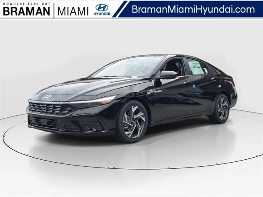2025 Hyundai Elantra SEL Convenience photo 1